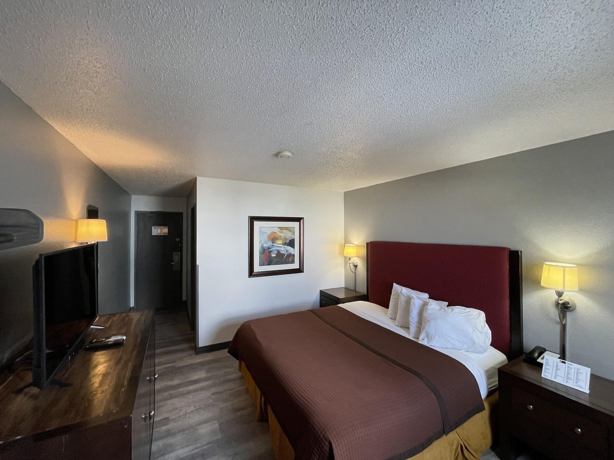 Magnuson Hotel Fort Wayne North - Coliseum Eksteriør bilde